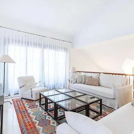 Apartment Spacious With Private Pool And Parking In Mykonos